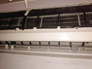 Limpeza e higienização de ar-condicionado